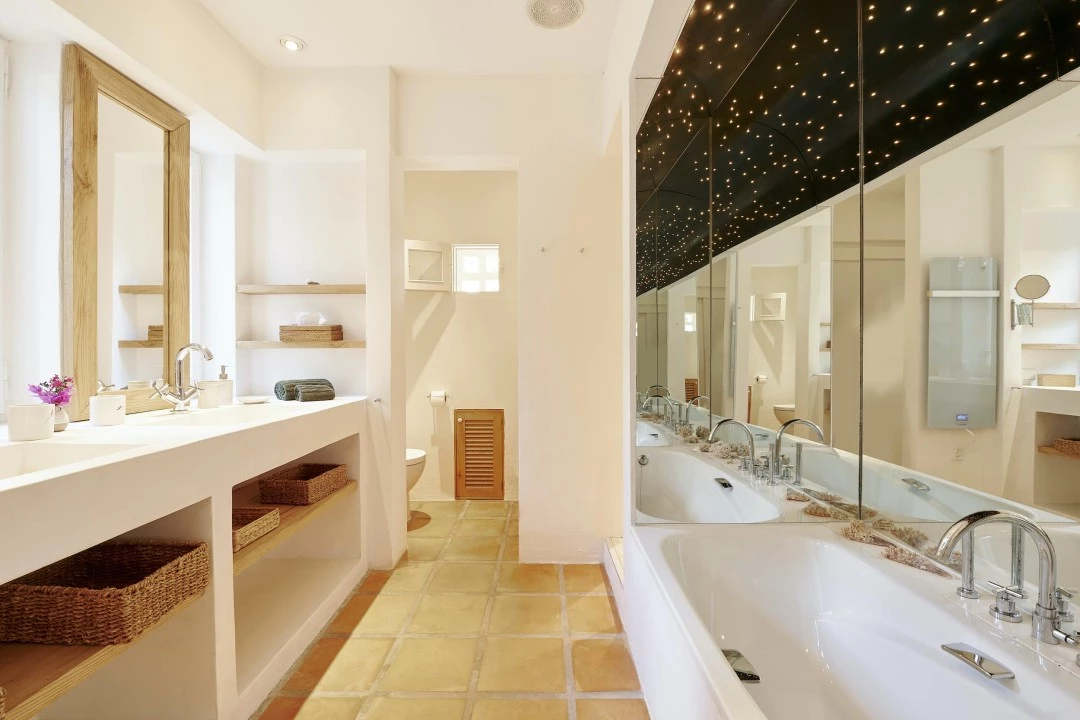 1681373354-Luxury real estates villa to rent Ibiza Lorenzo 23 bathroom.webp